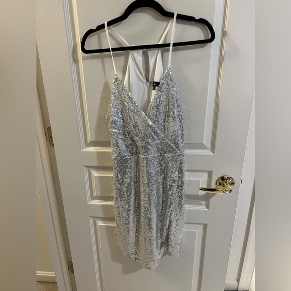 Lulus Dresses & Skirts - Silver sparkly dress - Lulu’s - Size Large